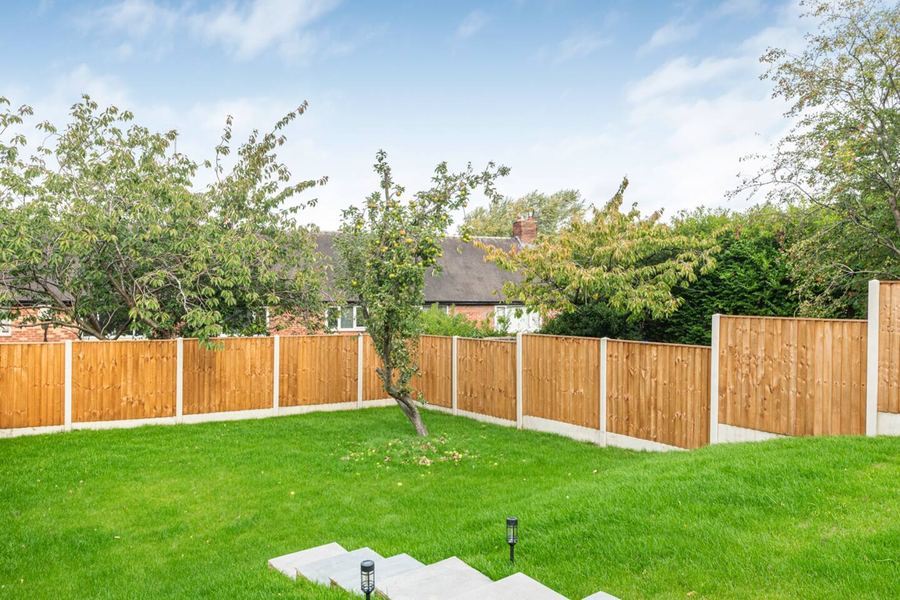 227b Windmill Lane photo 10
